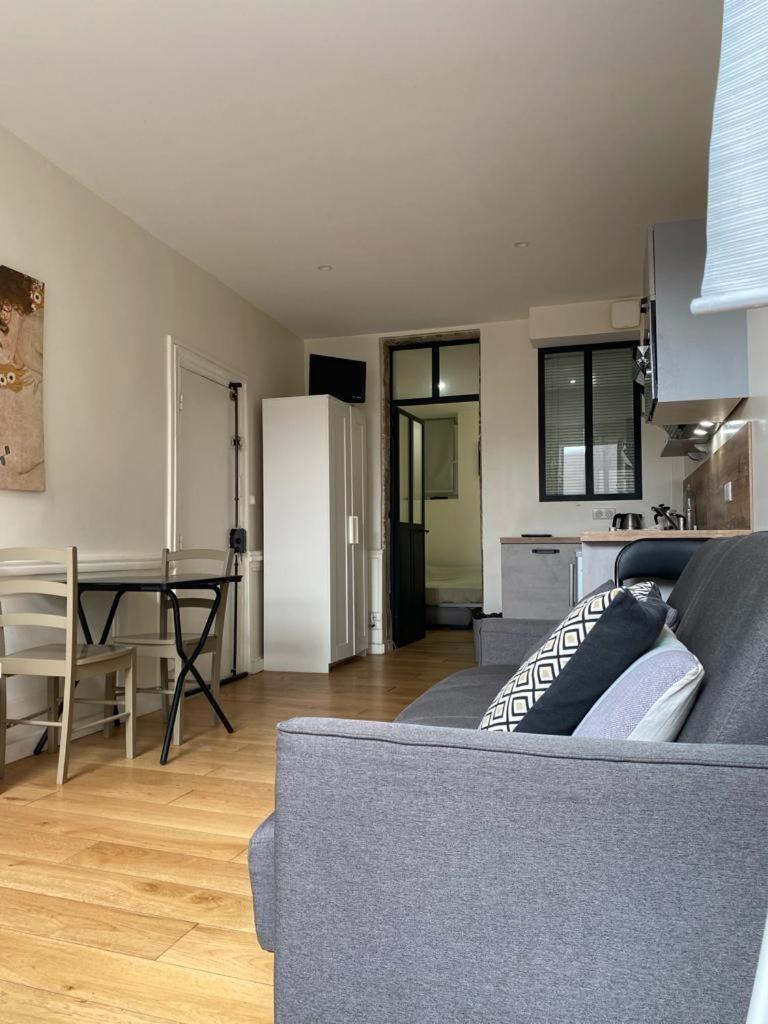Lyon Standing Historic City Apartment Exterior photo